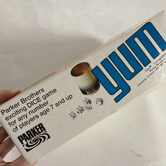 70s Vintage YUM (Yahtzee) game - Picture 4 of 5